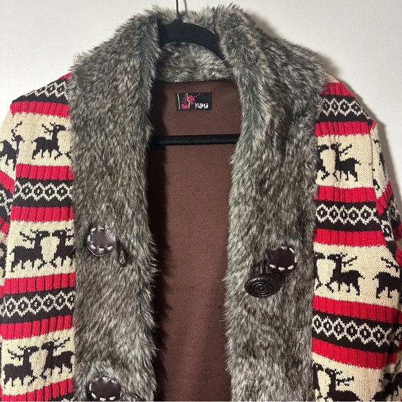 Yumi Red and Cream Patterned Cardigan with Faux Fur Trim and Faux Leather Button - Picture 2 of 13